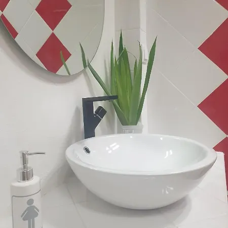 St@y Tunes בית הארחה